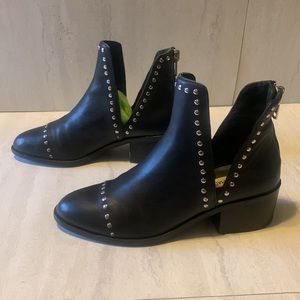 Steve Madden Conspire Women's Black Leather Studded Boots Size 8